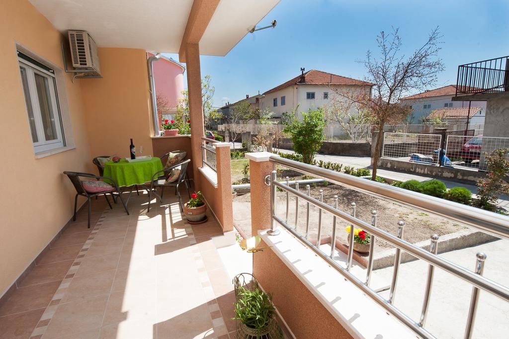 Apartment Marina Kastela Oda fotoğraf