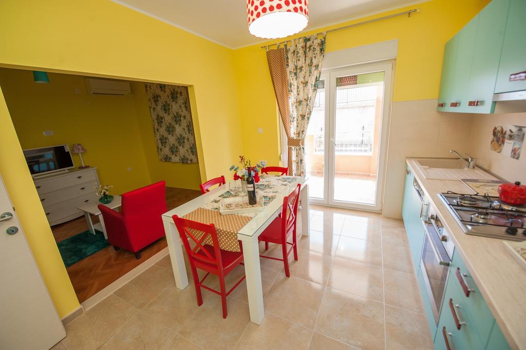 Apartment Marina Kastela Oda fotoğraf